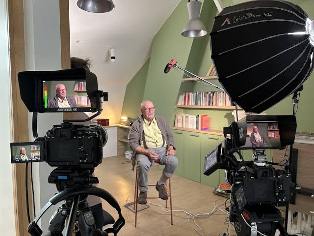 Installation de caméras et éclairage pour une interview